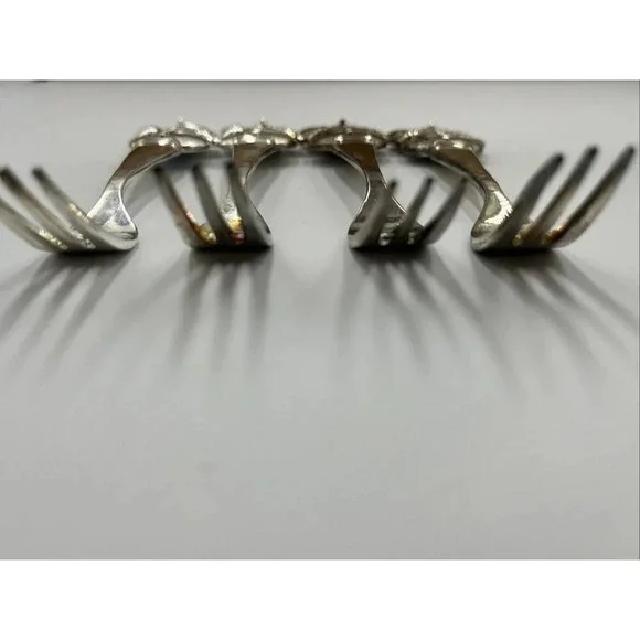 4 Snowman Silverplated hors d’oeuvre Forks By International Silver Co. 5 1/2” - Picture 6 of 9